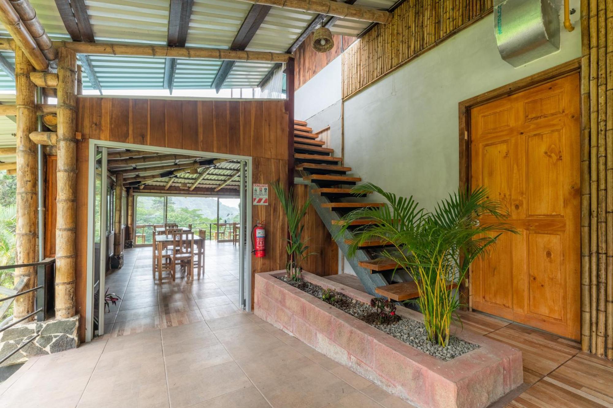 Hotel Rivel - Restaurant & Nature Retreat Turrialba Exterior photo