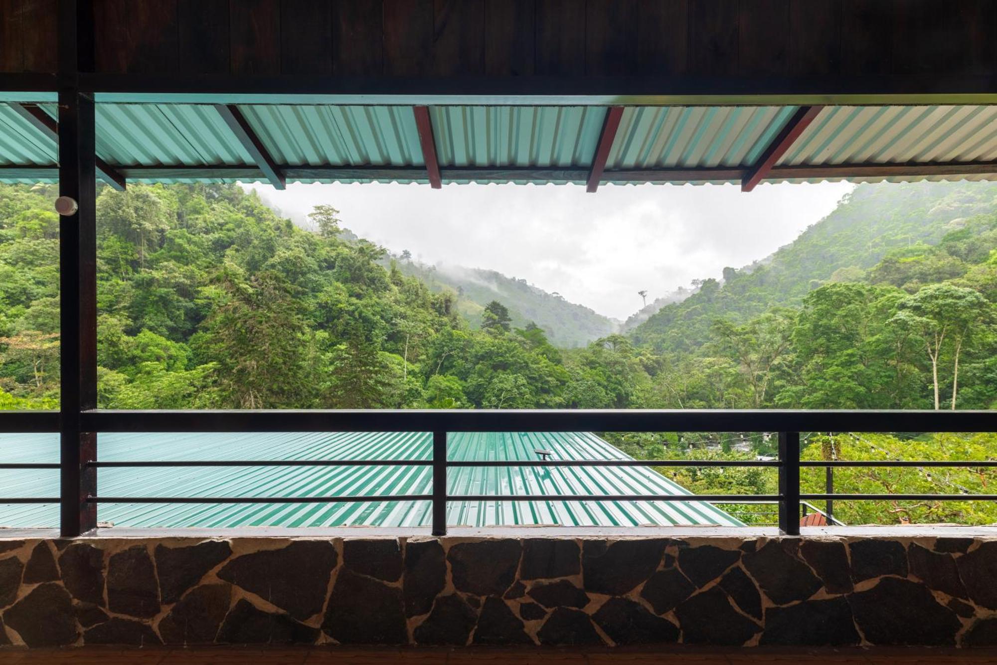 Hotel Rivel - Restaurant & Nature Retreat Turrialba Exterior photo