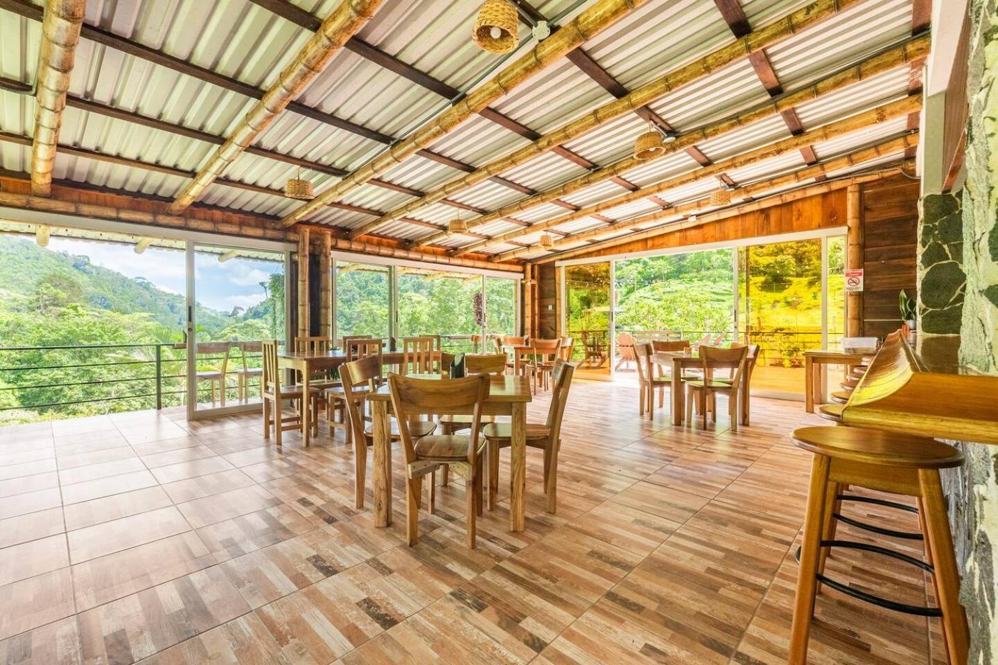 Hotel Rivel - Restaurant & Nature Retreat Turrialba Exterior photo