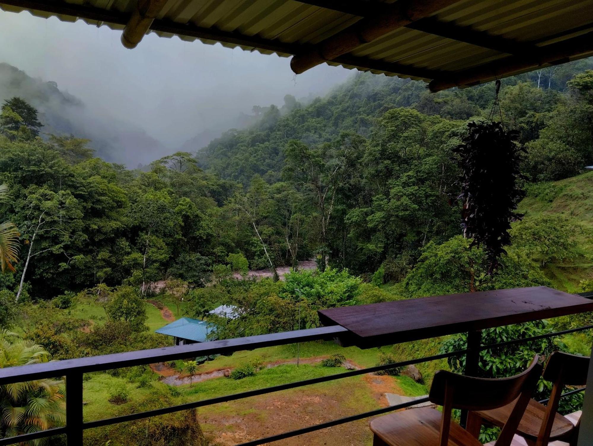 Hotel Rivel - Restaurant & Nature Retreat Turrialba Exterior photo